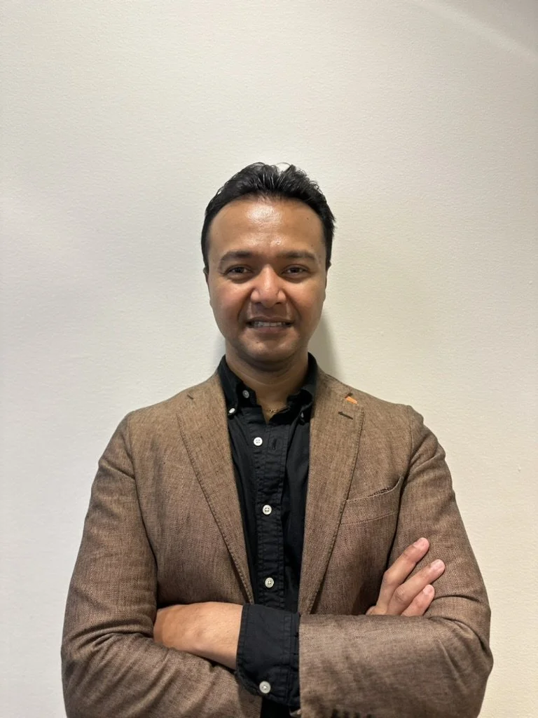 Porträtt av Kosmo Barkat Ullah